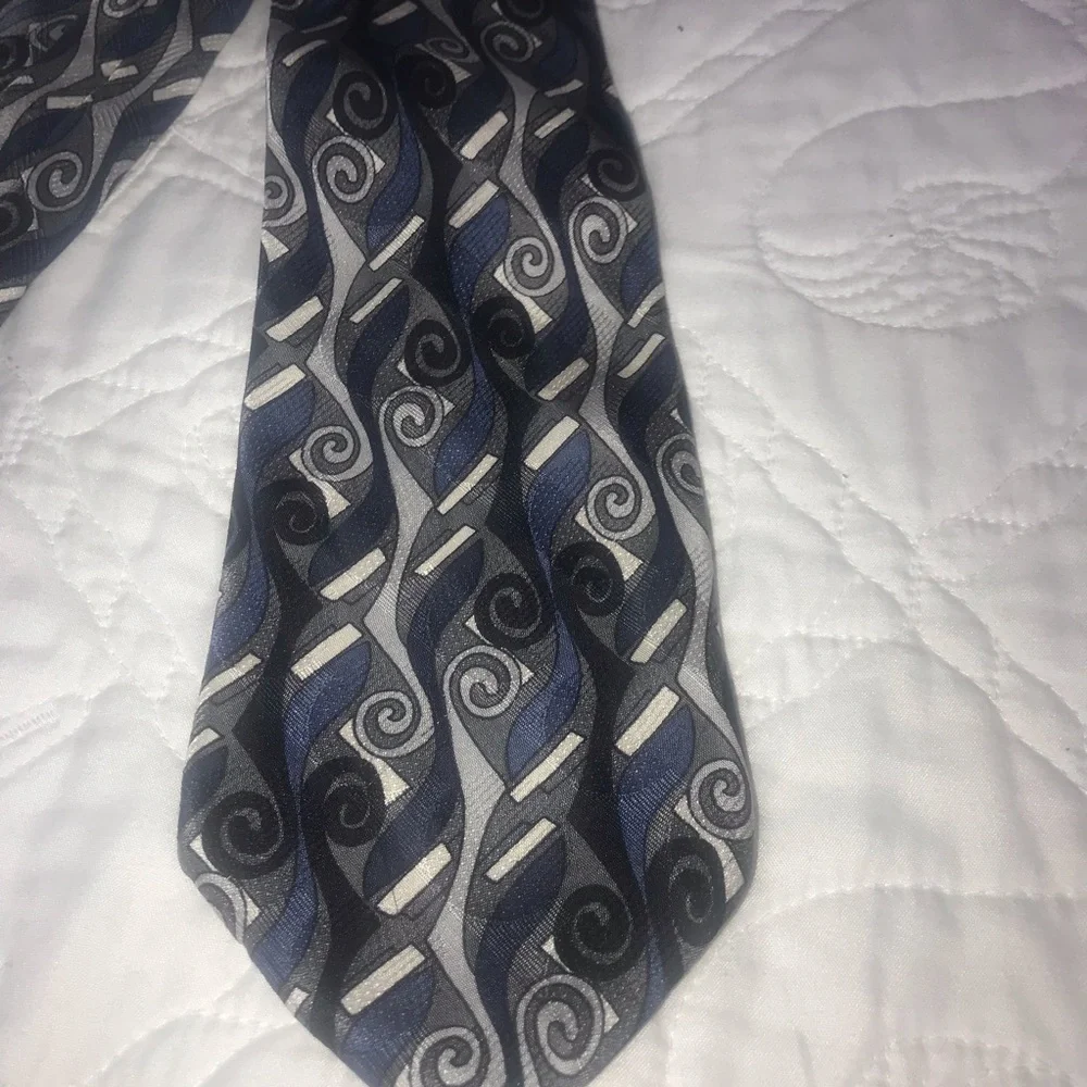 Screenplay by Martin Wong Men’s Tie Blue